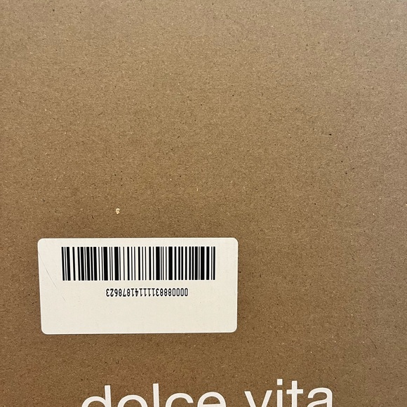 Dolce Vita White Heels Elegant Shoes - Picture 9 of 10